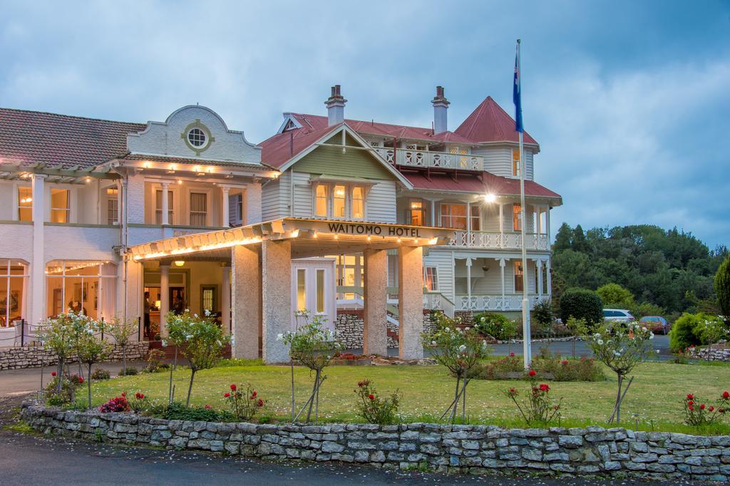 Waitomo Caves Hotel Экстерьер фото