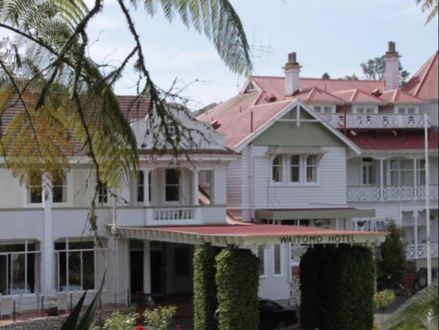 Waitomo Caves Hotel Экстерьер фото