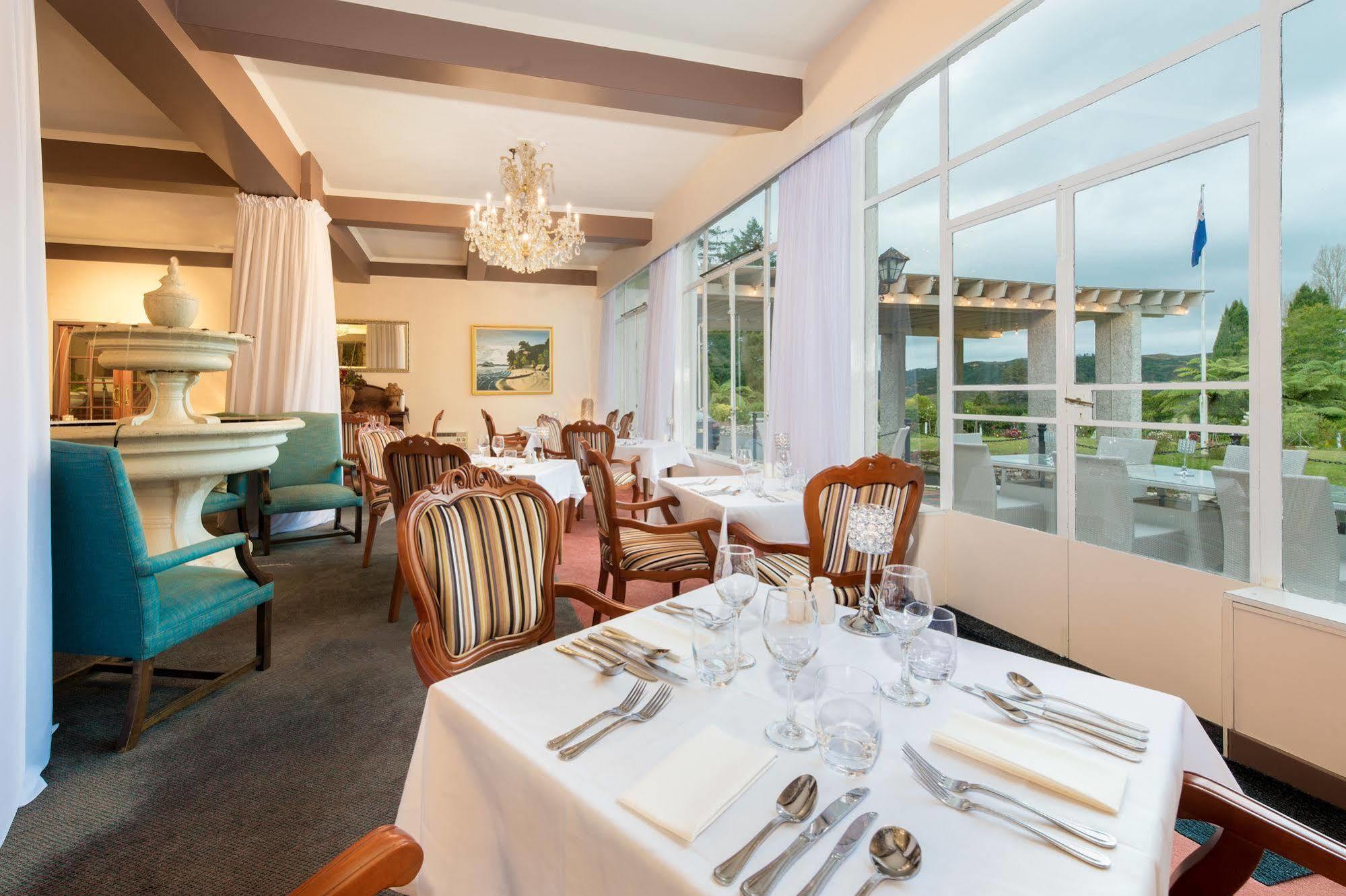 Waitomo Caves Hotel Экстерьер фото