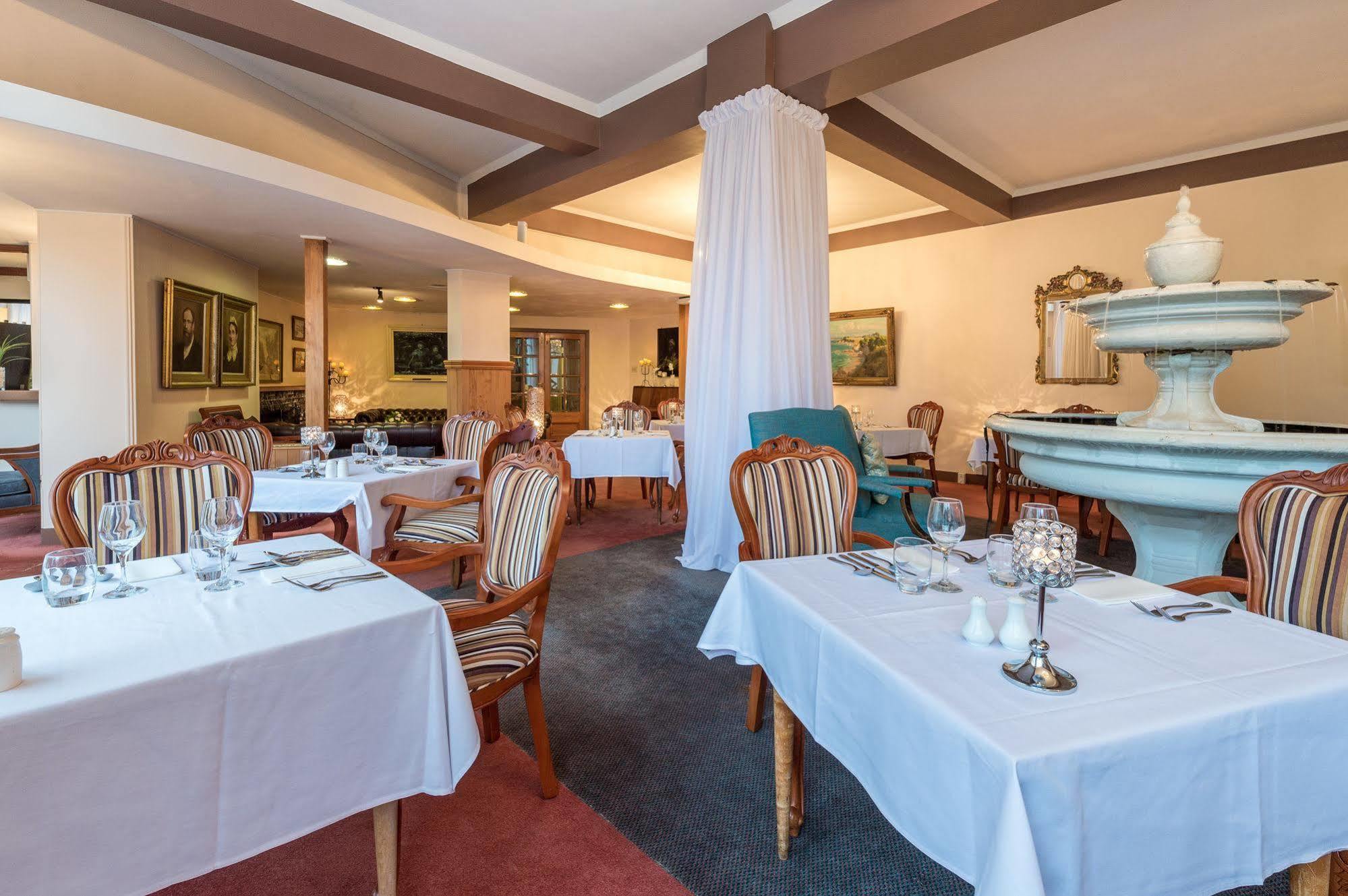 Waitomo Caves Hotel Экстерьер фото