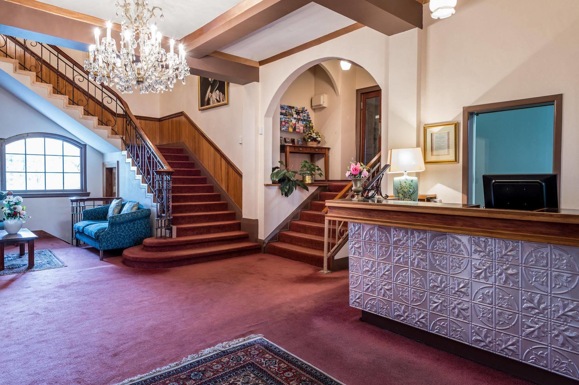 Waitomo Caves Hotel Экстерьер фото