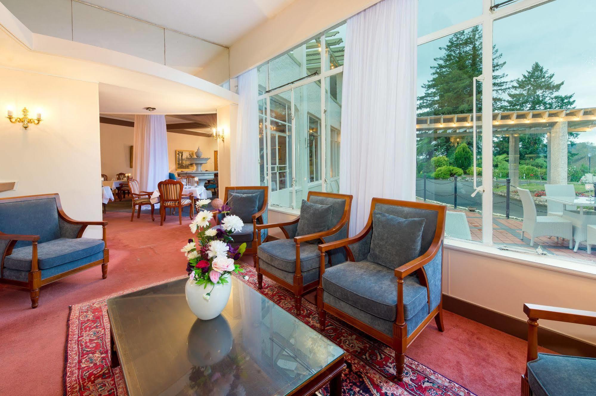 Waitomo Caves Hotel Экстерьер фото