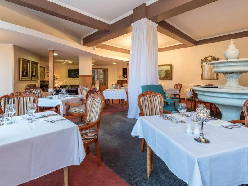 Waitomo Caves Hotel Экстерьер фото